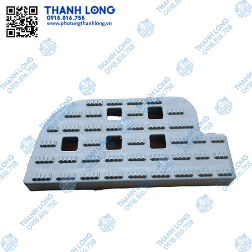 Bước chân lên xuống trên (R) Thaco Auman C240, 2280 15T