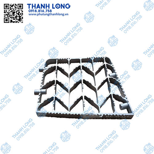 Bước chân lên xuống JAC 15T, bên dưới (L) kim loại, nhôm